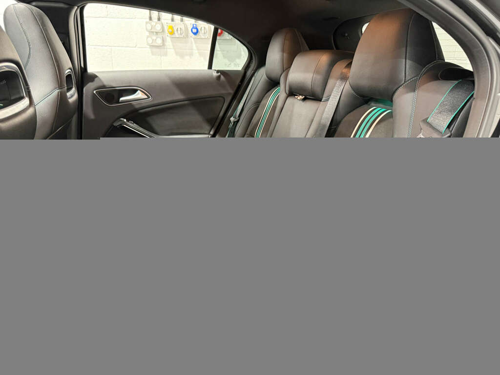 Mercedes-Benz A Class 2.1 A 220 D Motorsport Edition Premium GN66YAG Black #6