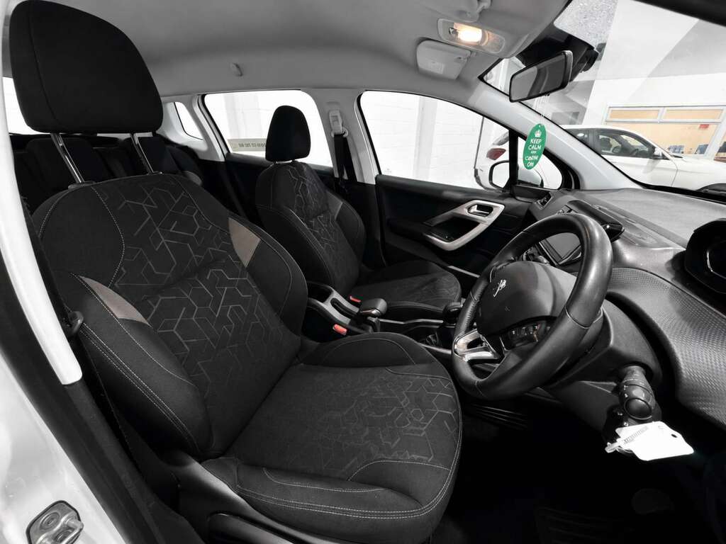 Peugeot 2008 1.6 2008 Active E-hdi White #6