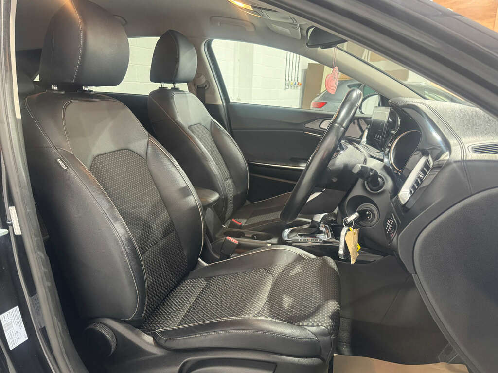 Kia Ceed 1.6 Ceed 3 Crdi Isg Black #6