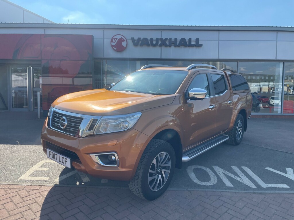 Nissan Navara Tekna 2.3 Dci 190Ps 4X4 With Canopy Yellow