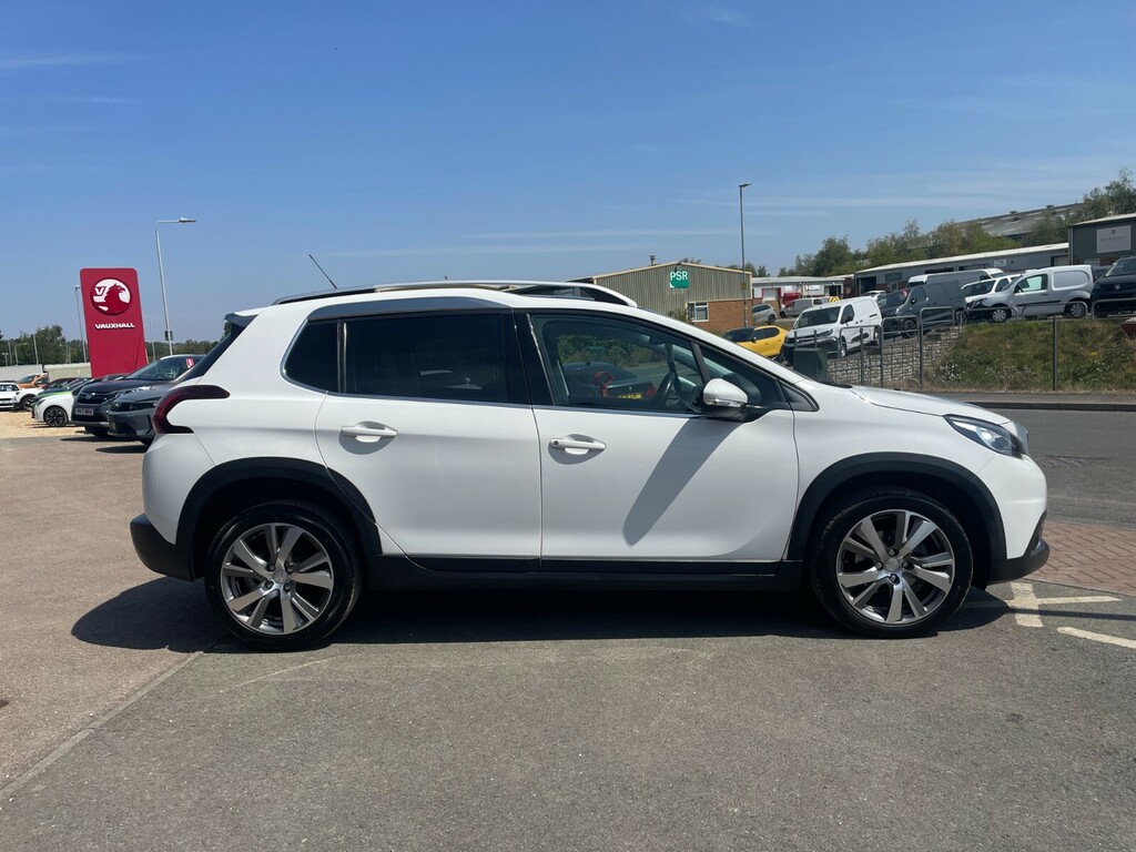 Peugeot 2008 Allure Premium 1.2 Puretech 110Ps Eat YR19GKH White #6