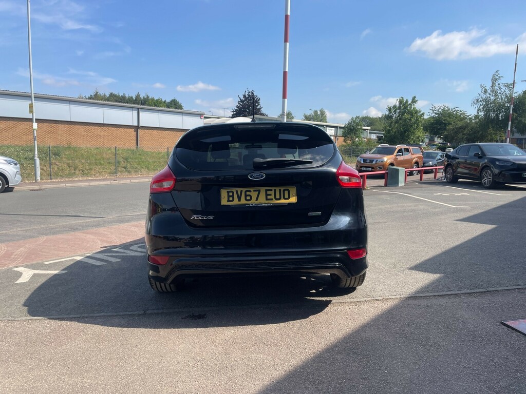 Ford Focus St-line 1.0T 125Ps Ecoboost BV67EUO Black #4