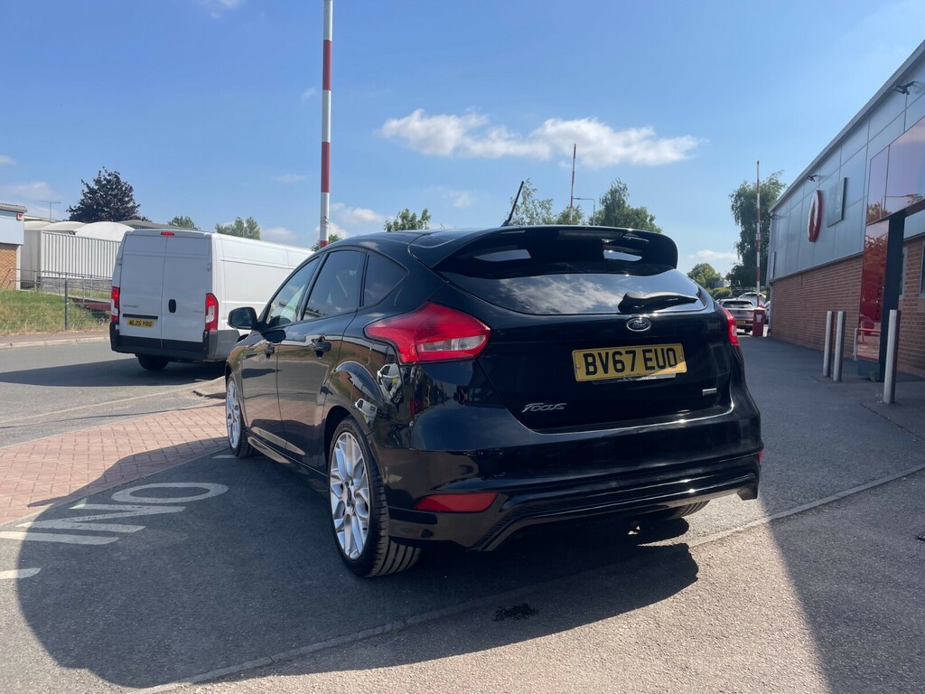 Ford Focus St-line 1.0T 125Ps Ecoboost BV67EUO Black #3