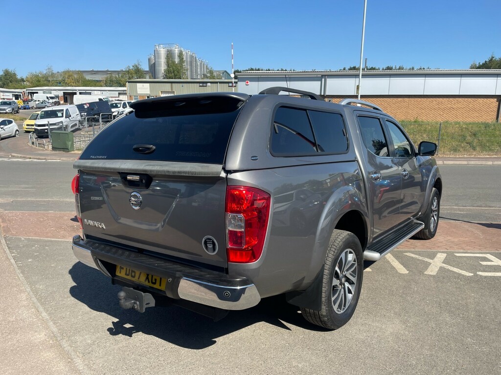 Nissan Navara Tekna 2.3 Dci 190Ps 4X4 With Canopy - No Grey #5