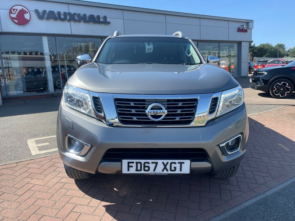 Nissan Navara Tekna 2.3 Dci 190Ps 4X4 With Canopy - No Grey #2