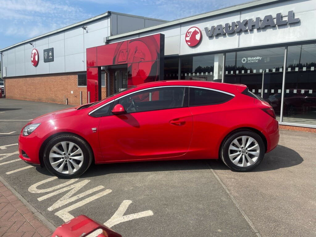 Vauxhall Astra GTC Sri 1.4T 140Ps Coupe Red #2