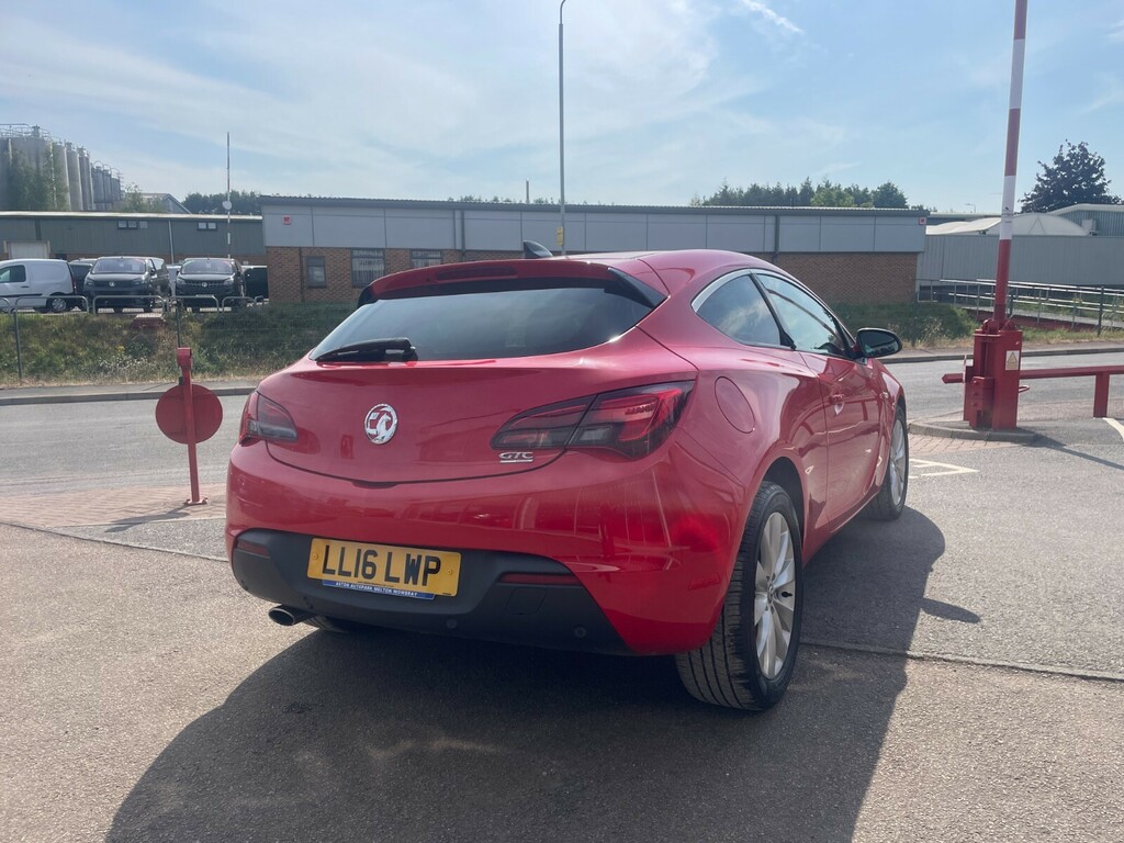 Vauxhall Astra GTC Sri 1.4T 140Ps Coupe Red #5