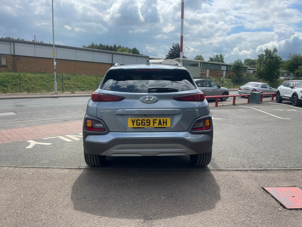 Hyundai Kona Premium Se 1.0T Gdi 120Ps YG69FAH Silver #4