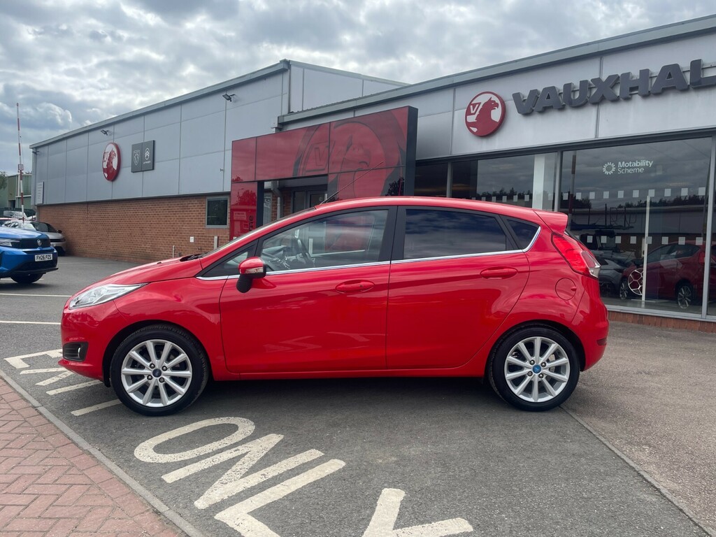 Ford Fiesta Titanium 1.0T 100Ps Ecoboost Red #2