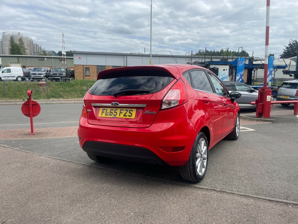 Ford Fiesta Titanium 1.0T 100Ps Ecoboost Red #5