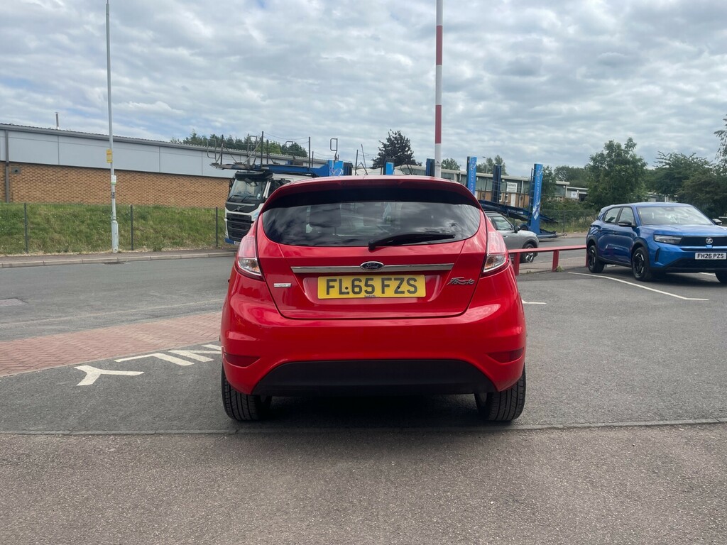 Ford Fiesta Titanium 1.0T 100Ps Ecoboost Red #4