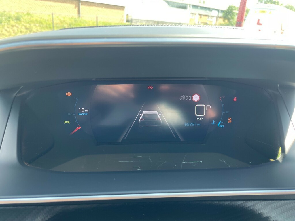 Peugeot 2008 1.2 Puretech 130 Allure Eat8 Orange #20