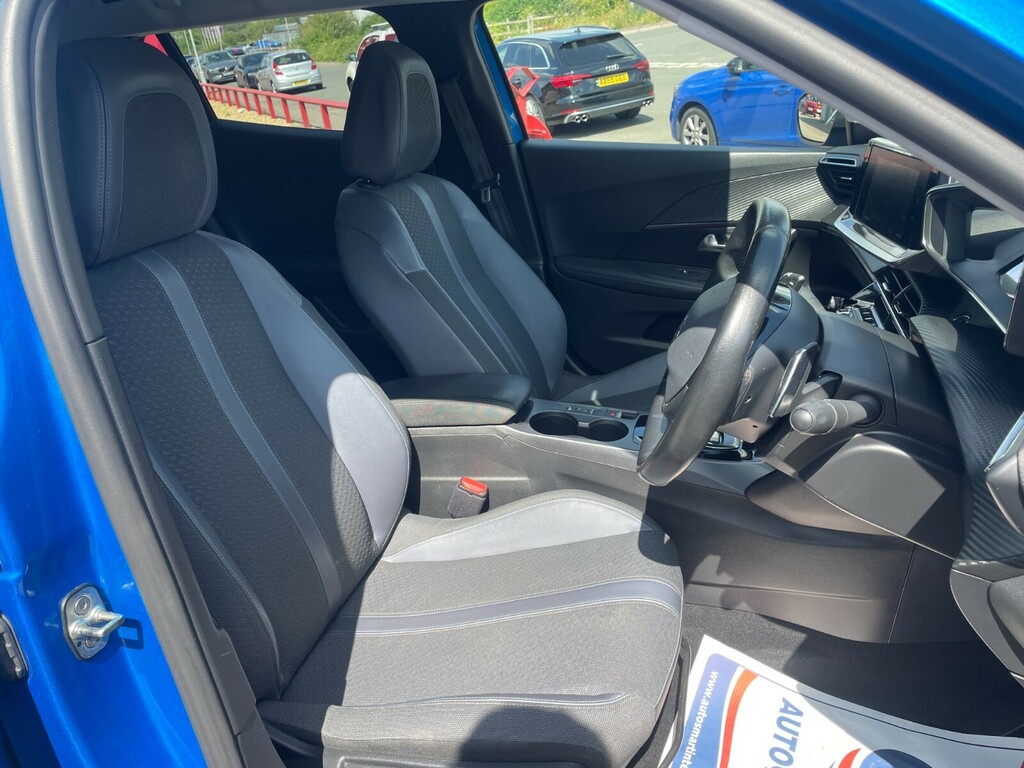 Peugeot 2008 1.2 Puretech 130 Allure Eat8 Orange #18