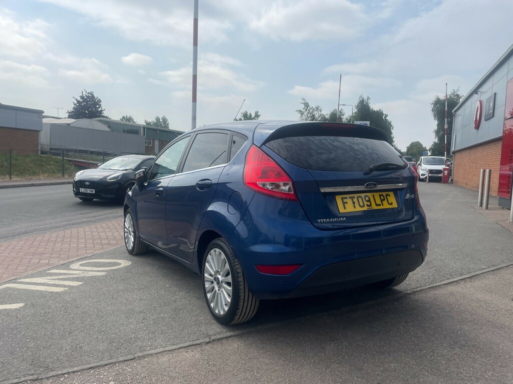 Ford Fiesta Titanium 1.6 Ti-vct 120Ps Blue #3