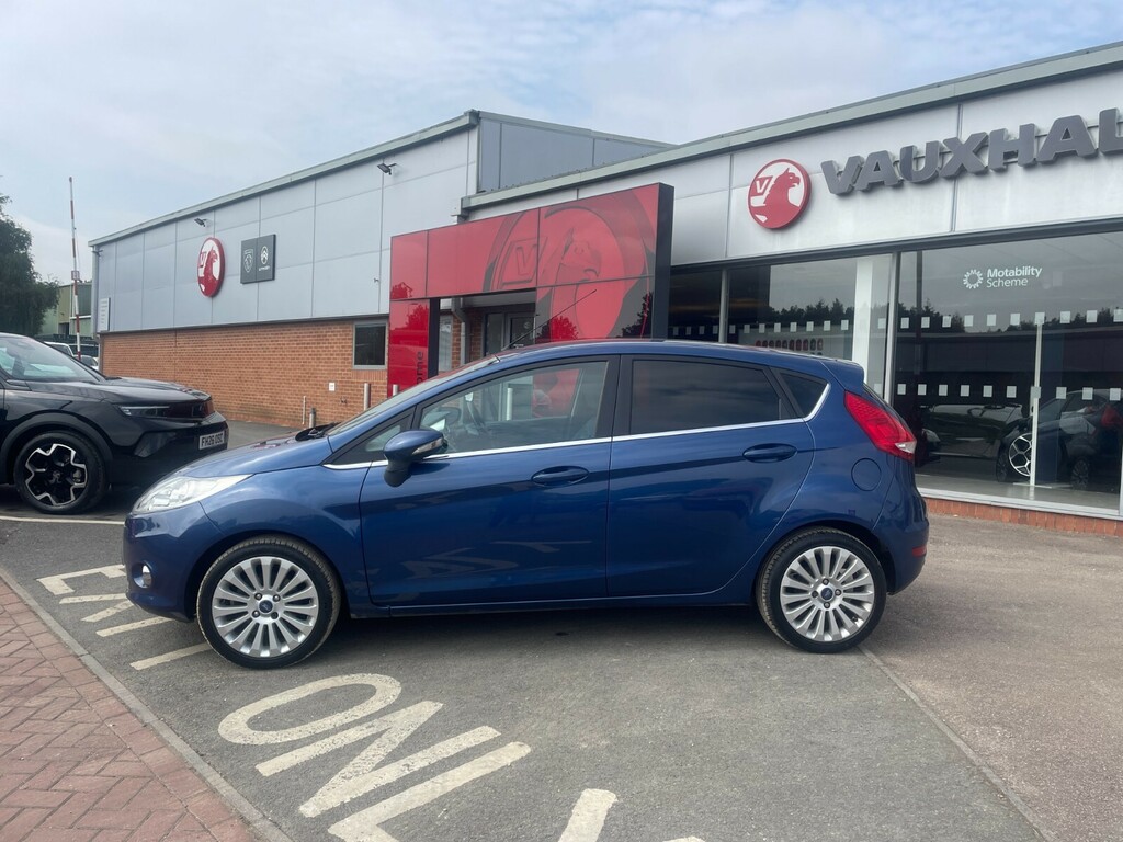 Ford Fiesta Titanium 1.6 Ti-vct 120Ps Blue #2