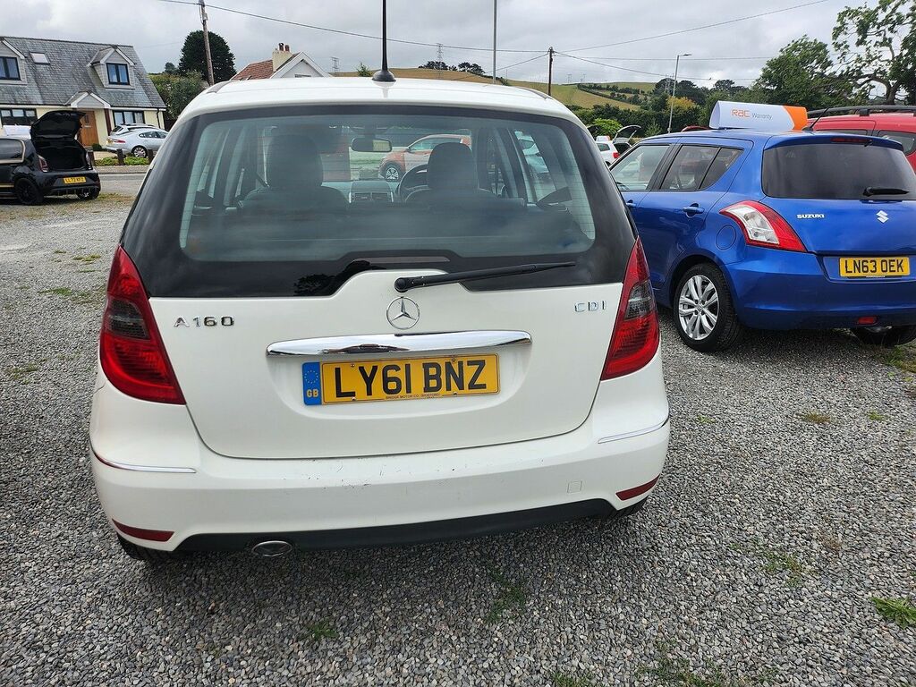 Mercedes-Benz A Class A 160 Cdi Avantgarde Se White #4