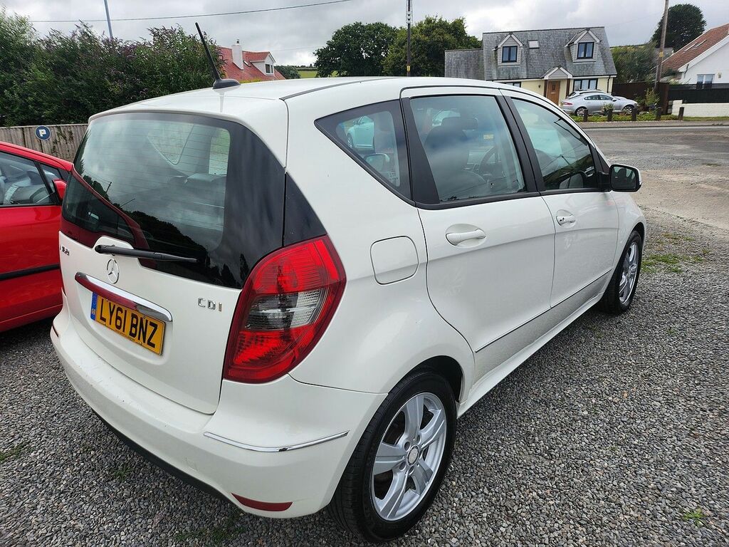 Mercedes-Benz A Class A 160 Cdi Avantgarde Se White #5