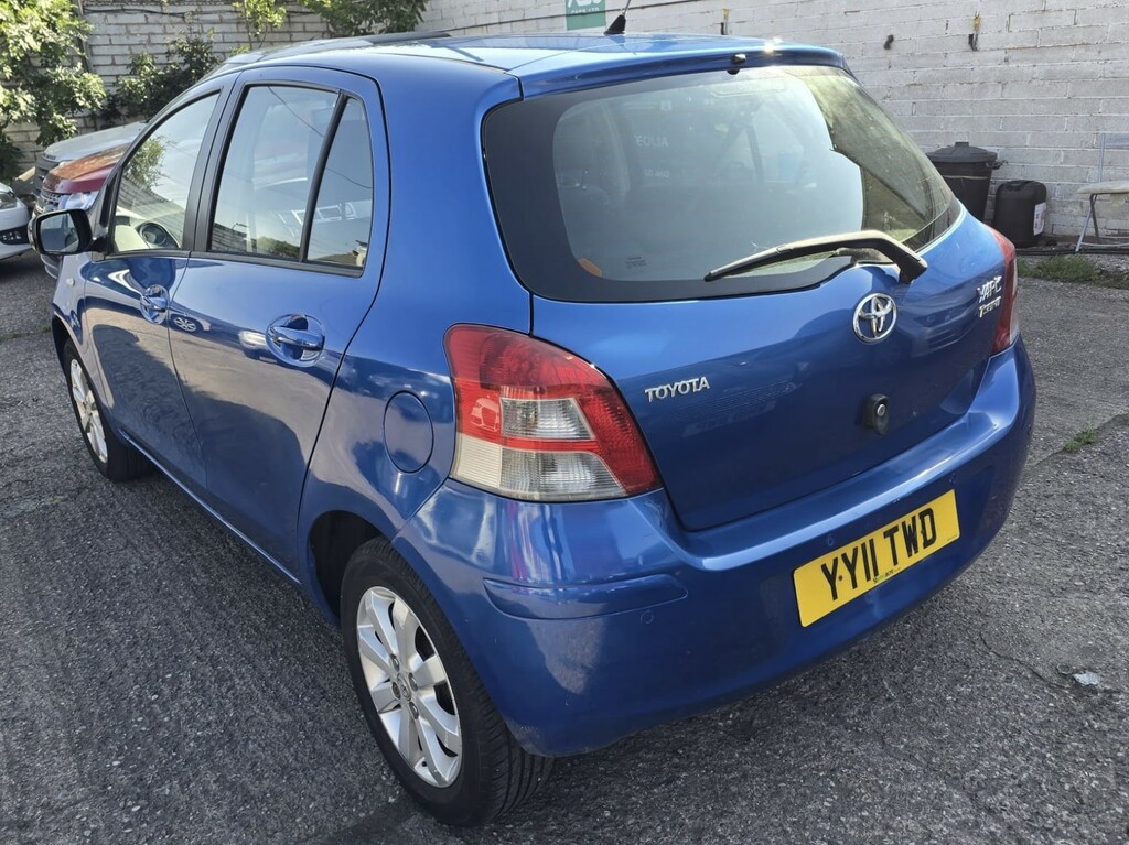 Toyota Yaris Hatchback 1.0 Vvt-i T Spirit 201111 Blue #5