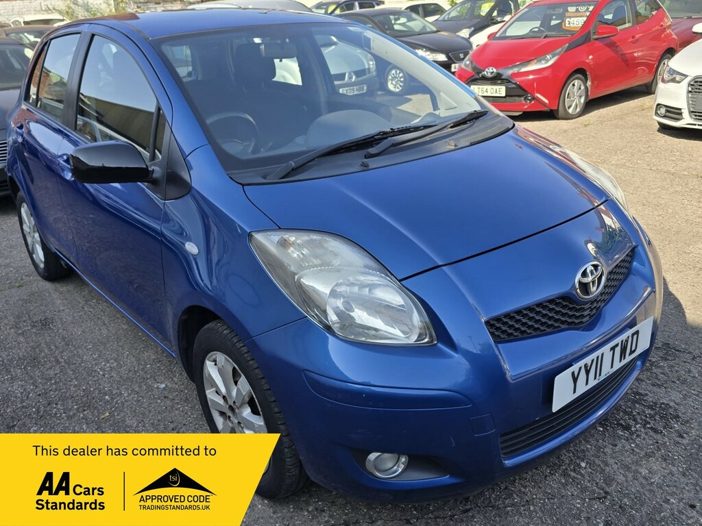 Toyota Yaris Hatchback 1.0 Vvt-i T Spirit 201111 Blue