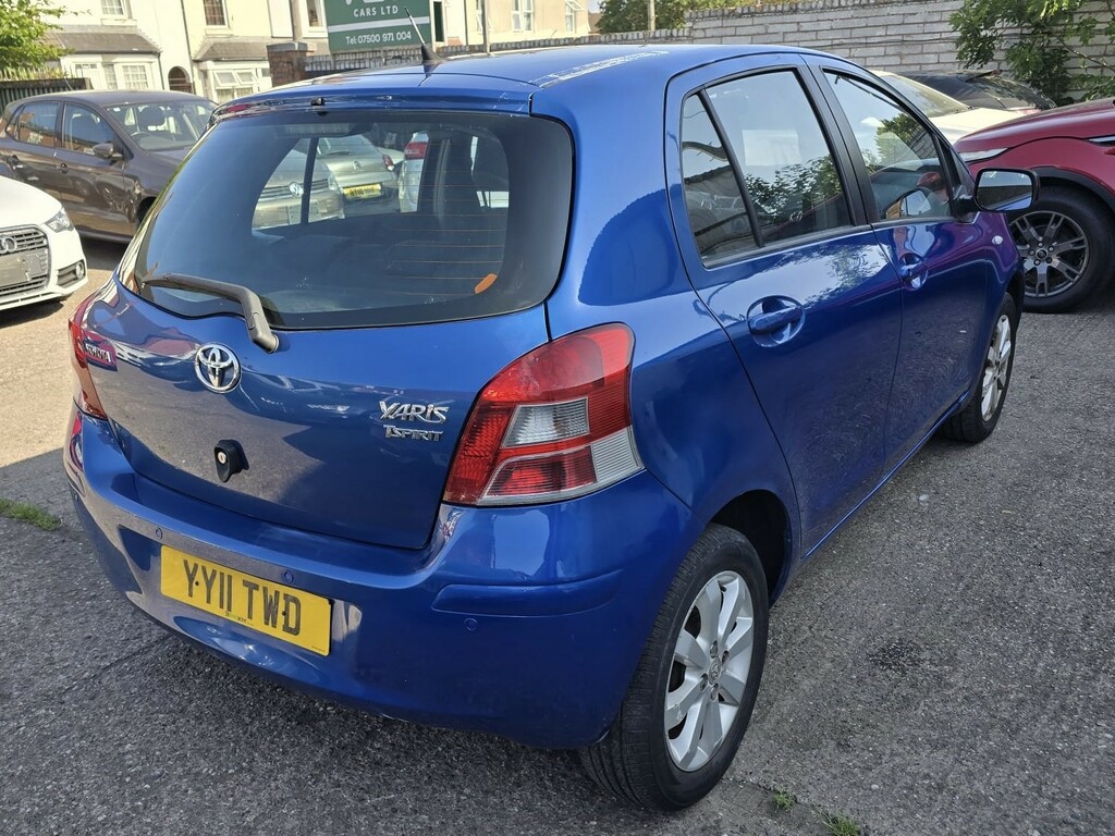 Toyota Yaris Hatchback 1.0 Vvt-i T Spirit 201111 Blue #3