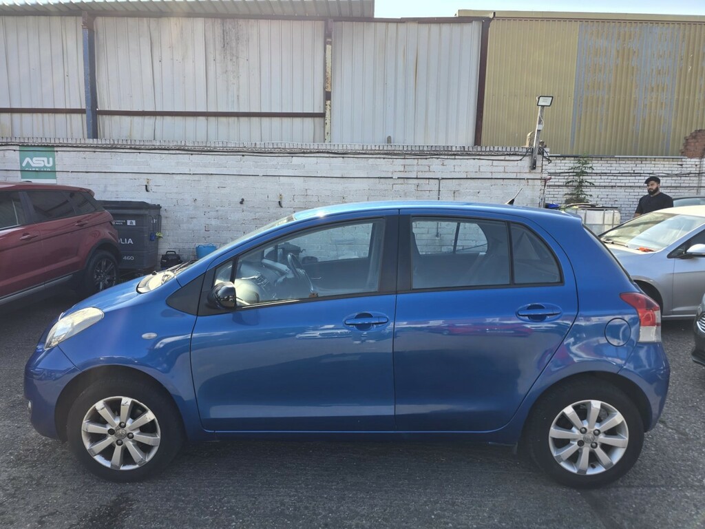 Toyota Yaris Hatchback 1.0 Vvt-i T Spirit 201111 Blue #6