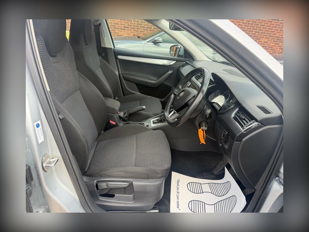 Skoda Octavia 2.0 Tfsi Vrs Dsg Euro 6 Ss Snav Yellow #9
