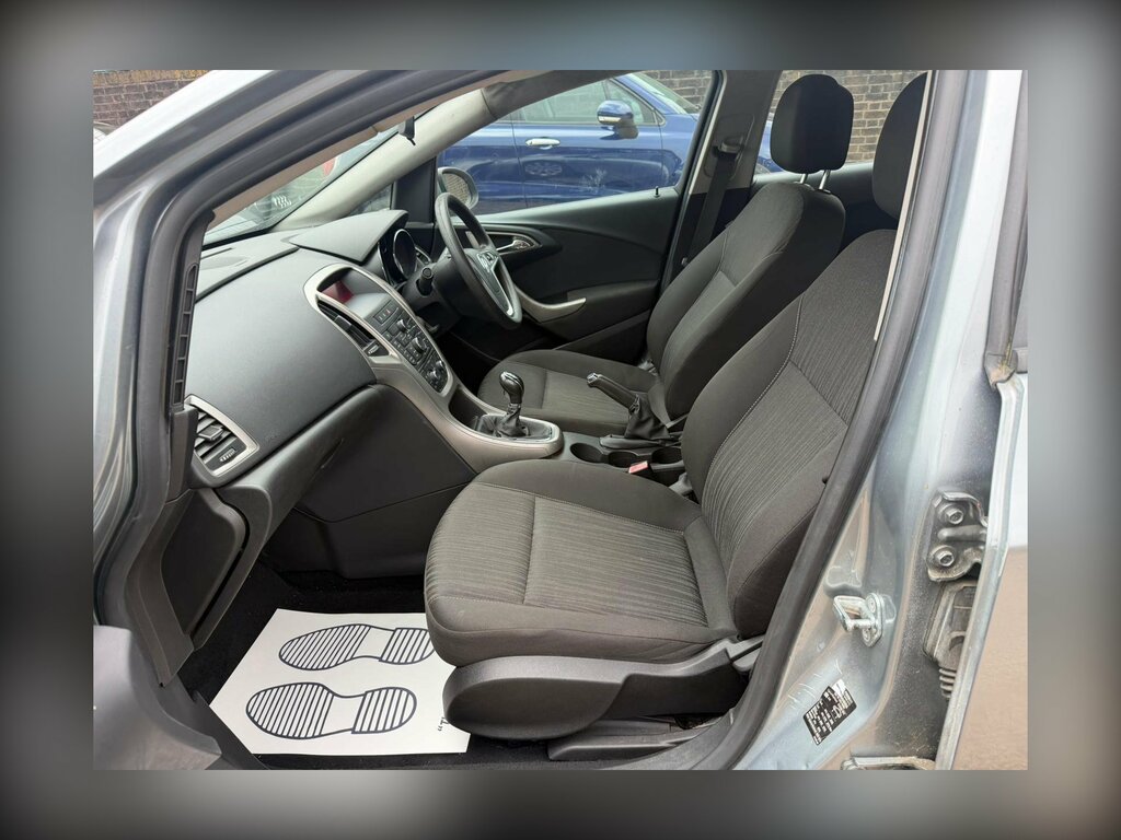 Vauxhall Astra 2010 1.6I 16V Sri Sport Hatch 1 Grey #14