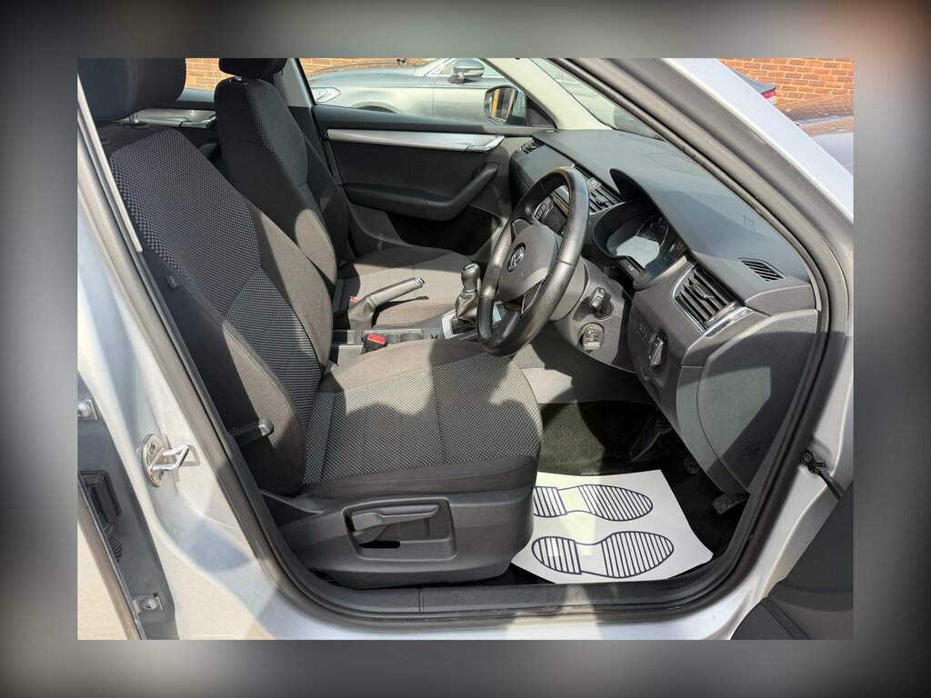 Skoda Octavia 1.4 Tsi Se Euro 5 Ss Silver #5