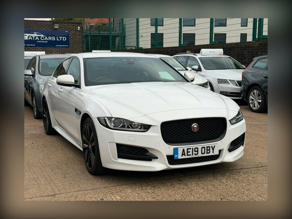 Jaguar XE 2.0D R-sport Euro 6 Ss White #2