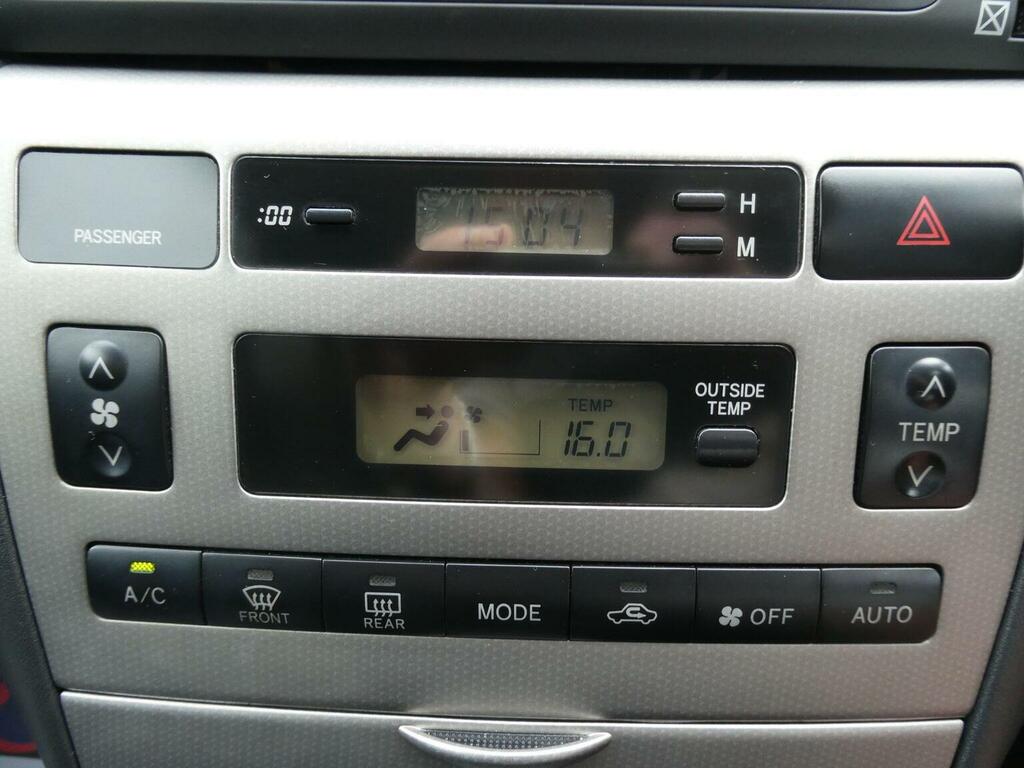 Toyota Corolla Verso Vvt-i T2 U1610 Ulez Silver #12