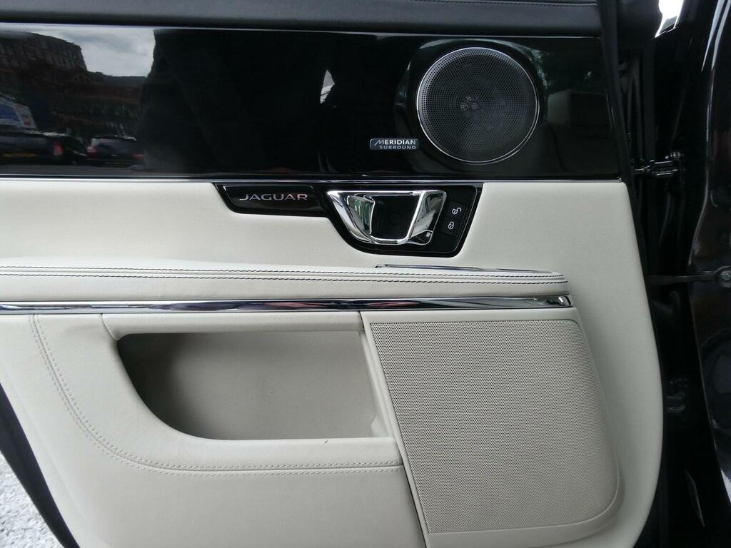 Jaguar XJ 3.0D V6 Portfolio Saloon Euro 5 S Blue #50
