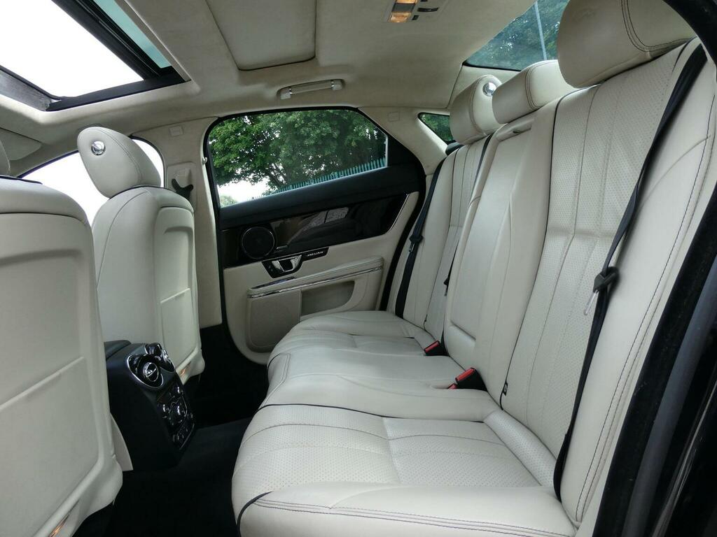 Jaguar XJ 3.0D V6 Portfolio Saloon Euro 5 S Blue #29