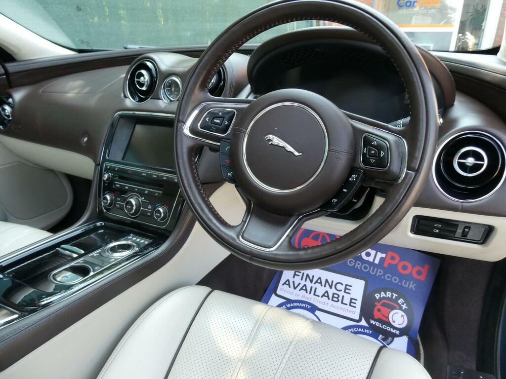 Jaguar XJ 3.0D V6 Portfolio Euro 5 Ss Green #2