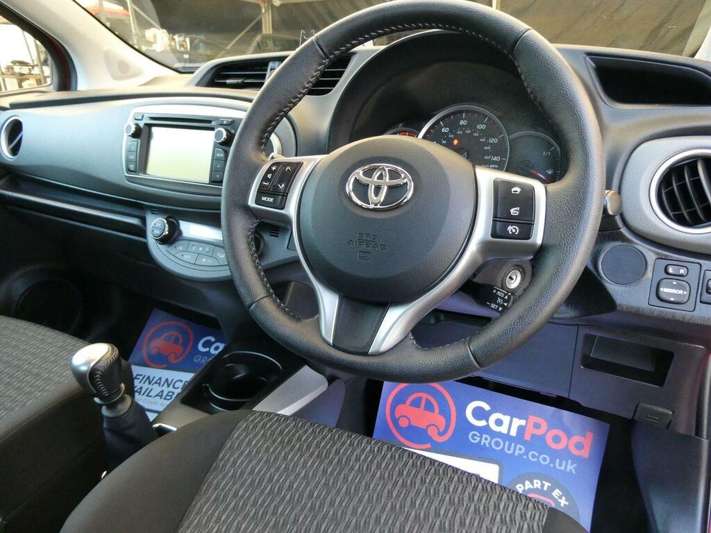 Toyota Yaris 1.33 Dual Vvt-i Icon Plus Euro 5 Red #2