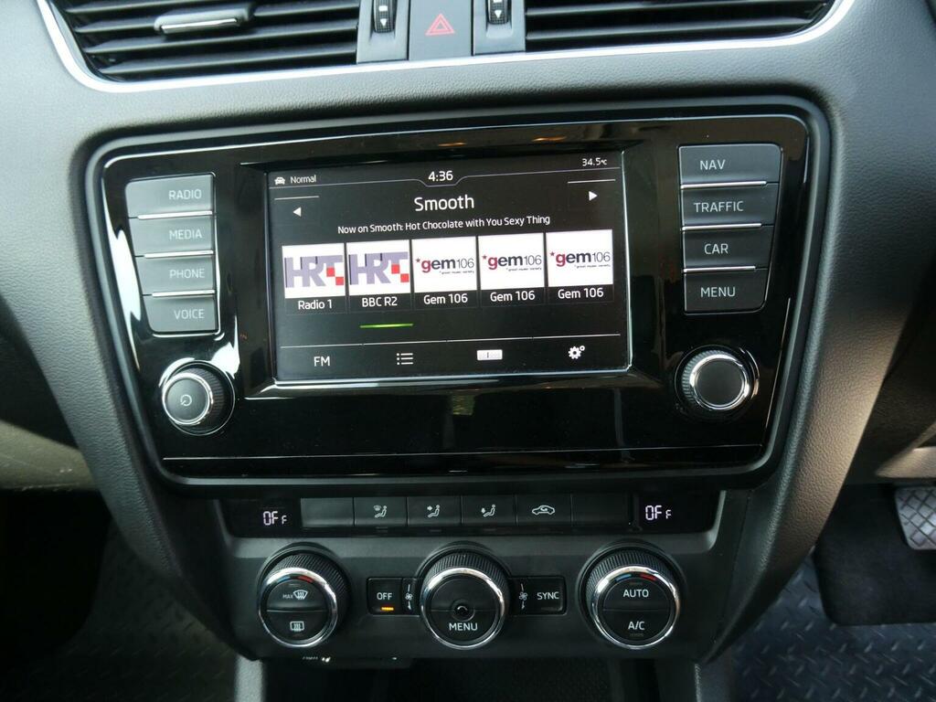 Skoda Octavia Hatchback Black #12