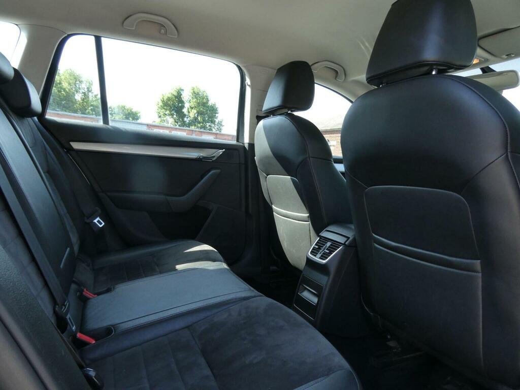 Skoda Octavia Hatchback Black #32