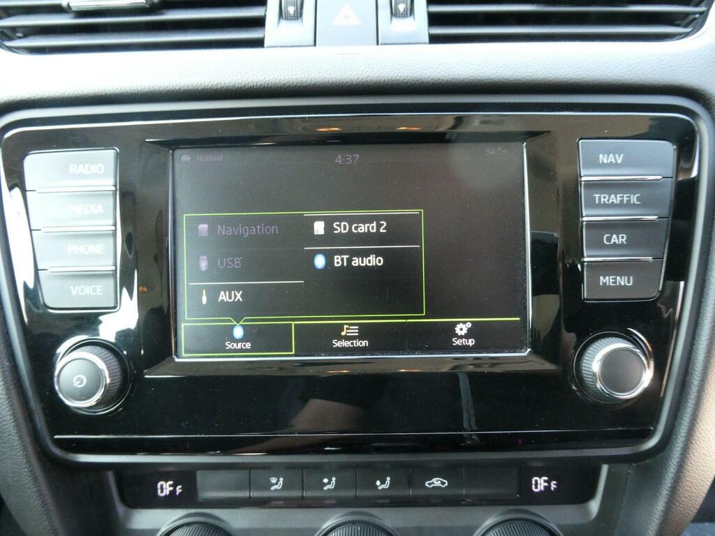 Skoda Octavia Hatchback Black #9