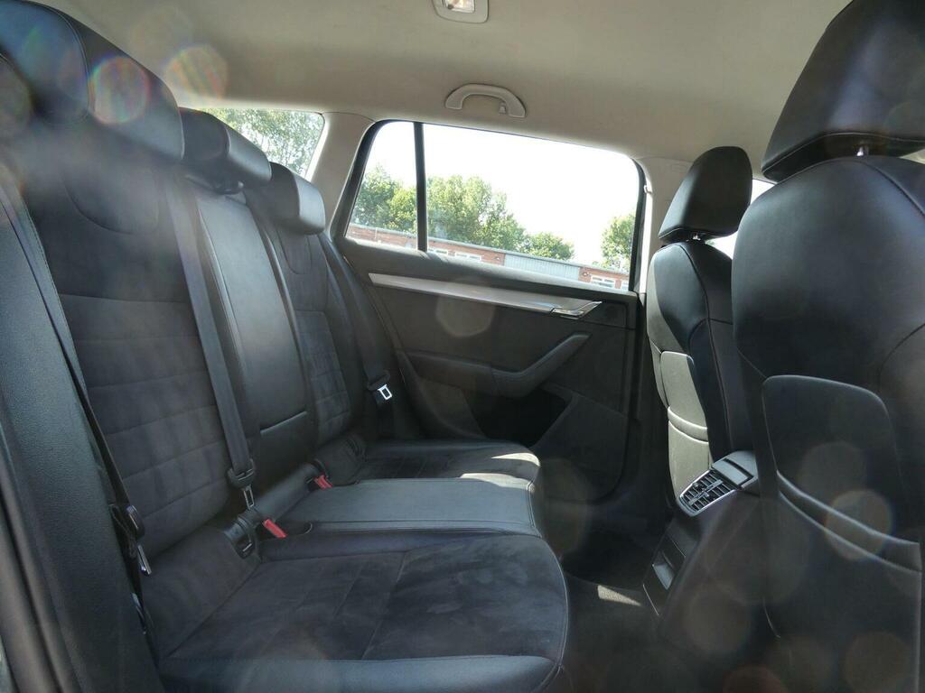 Skoda Octavia Hatchback Black #28