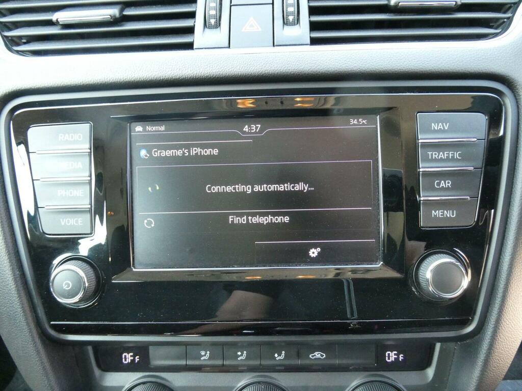 Skoda Octavia Hatchback Black #11