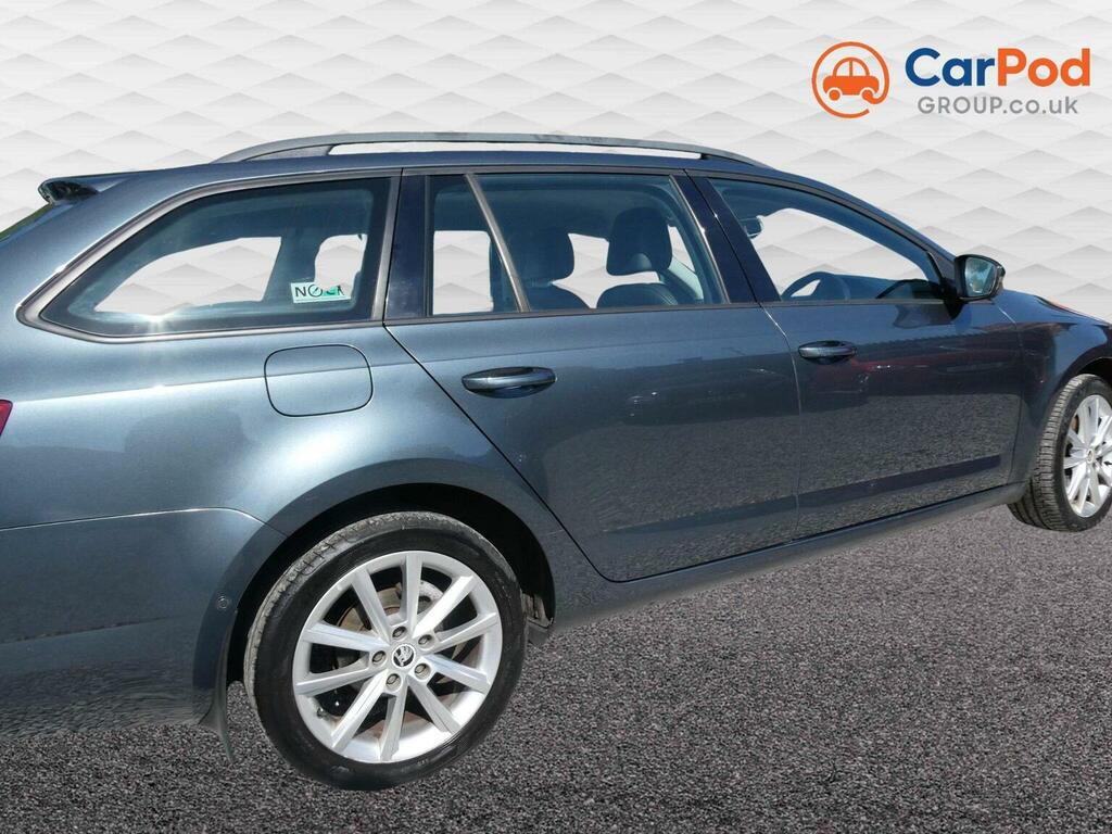 Skoda Octavia Hatchback Black #38