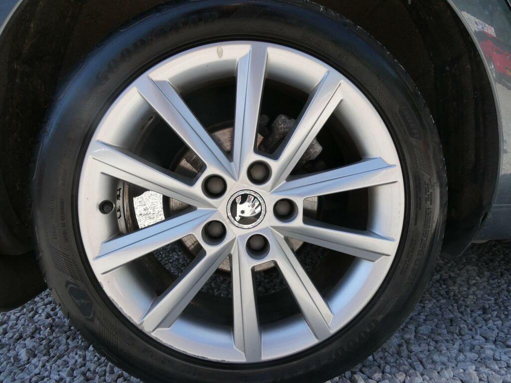 Skoda Octavia Hatchback Black #41