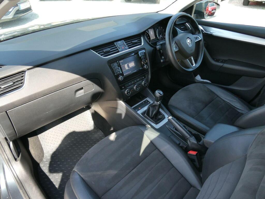 Skoda Octavia Hatchback Black #31
