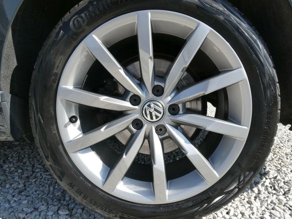 Volkswagen Passat 2017 Black #47