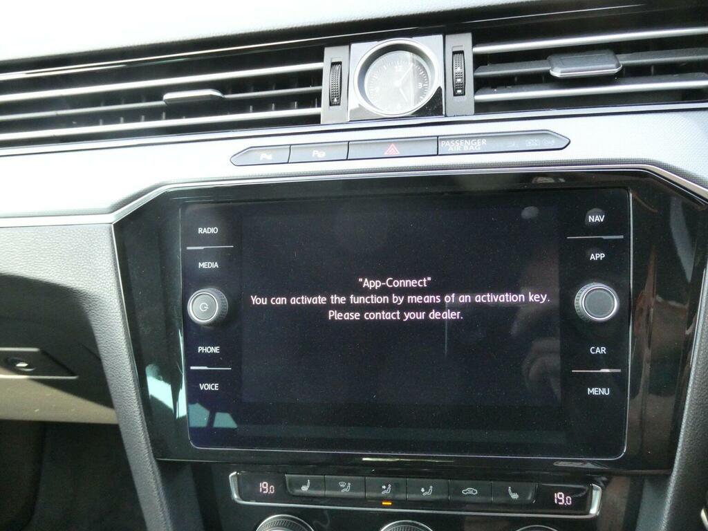 Volkswagen Passat 2017 Black #11