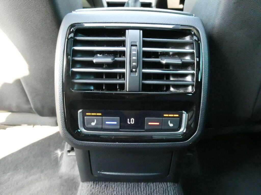 Volkswagen Passat 2017 Black #22