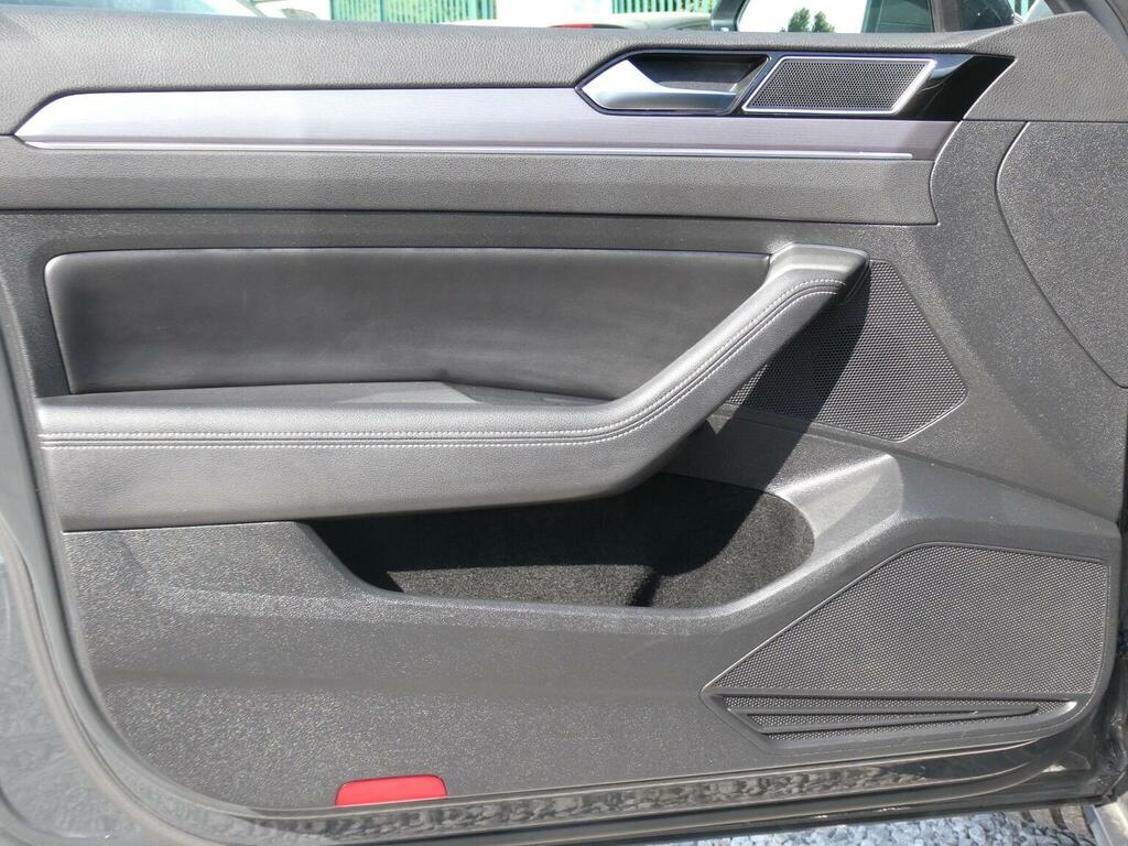 Volkswagen Passat 2017 Black #37