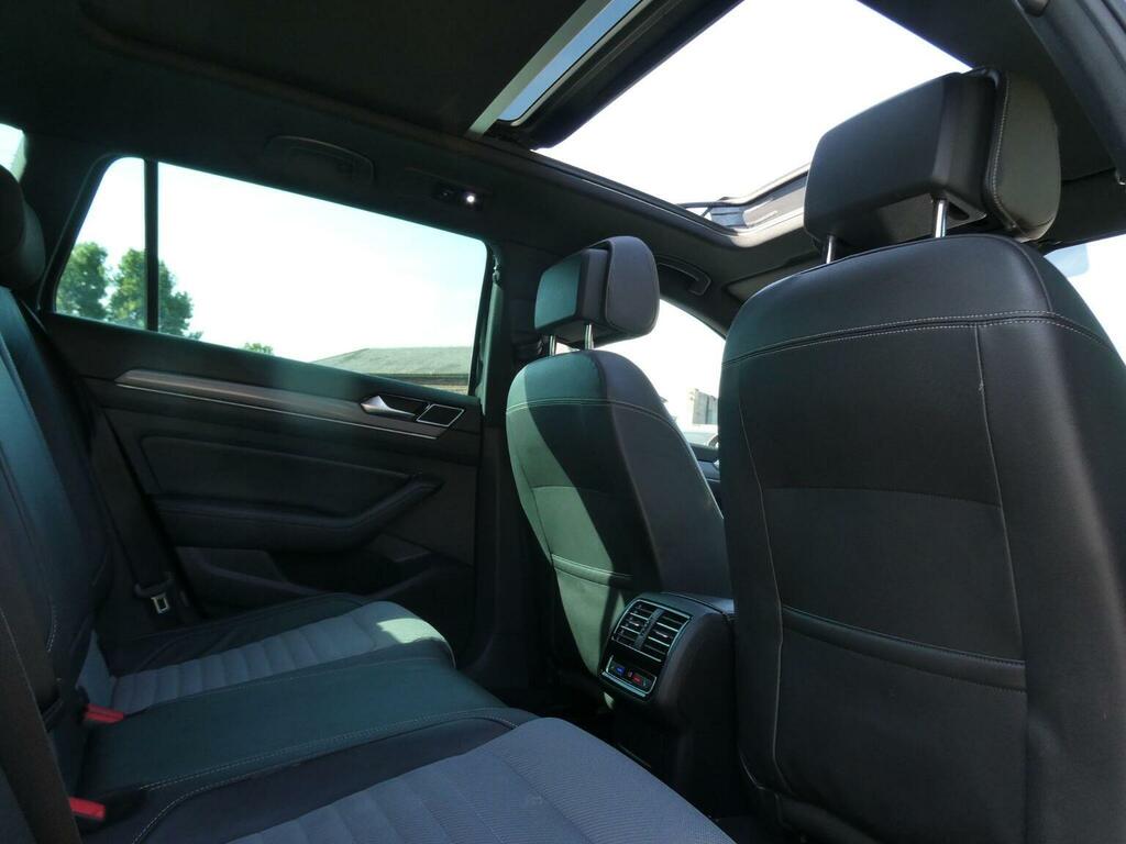 Volkswagen Passat 2017 Black #33