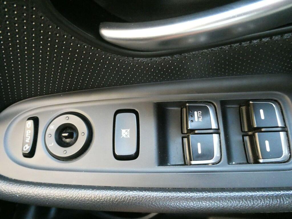 Kia Carens 3 Silver #27