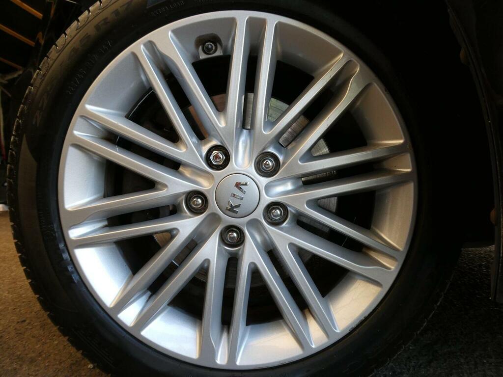 Kia Carens 3 Silver #56