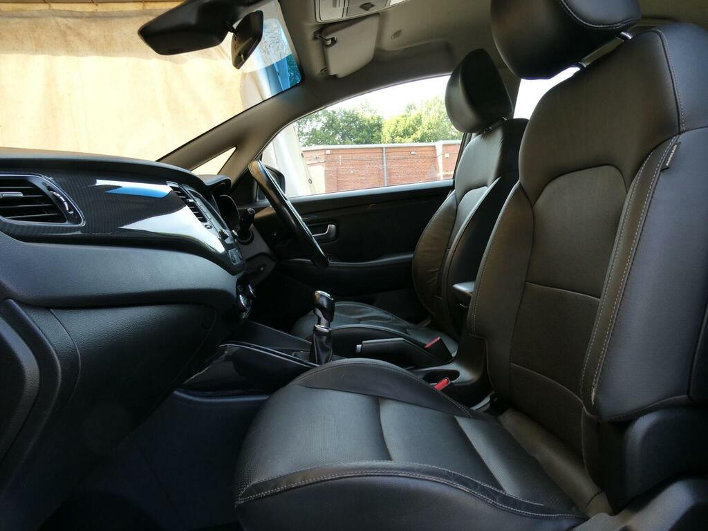 Kia Carens 3 Silver #25